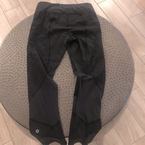Lululemon black leggings size 4